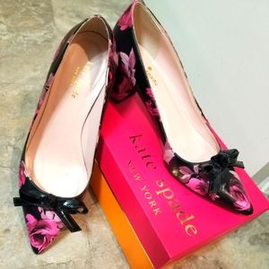 Kate Spade floral shoe 2" heel size 7